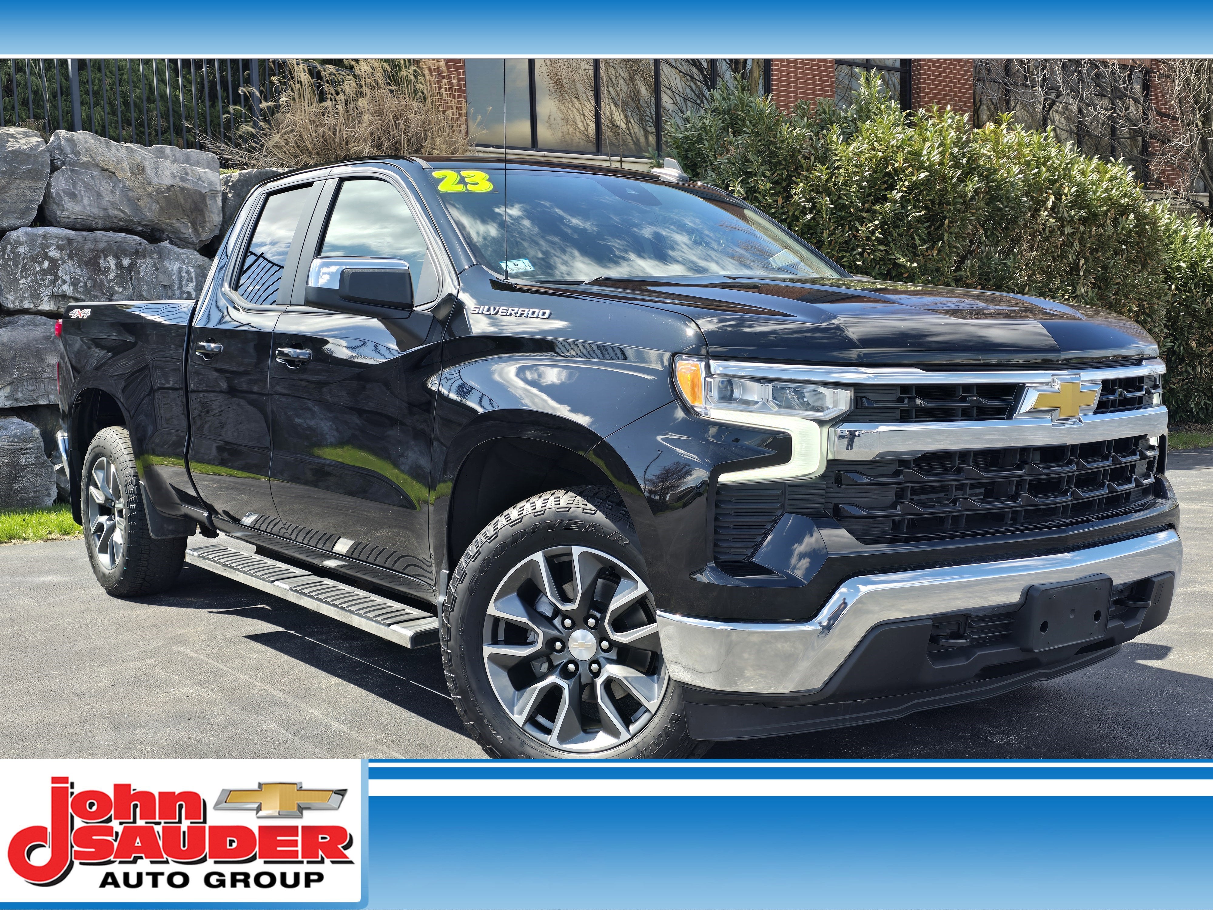 2023 Chevrolet Silverado 1500 LT (2FL)