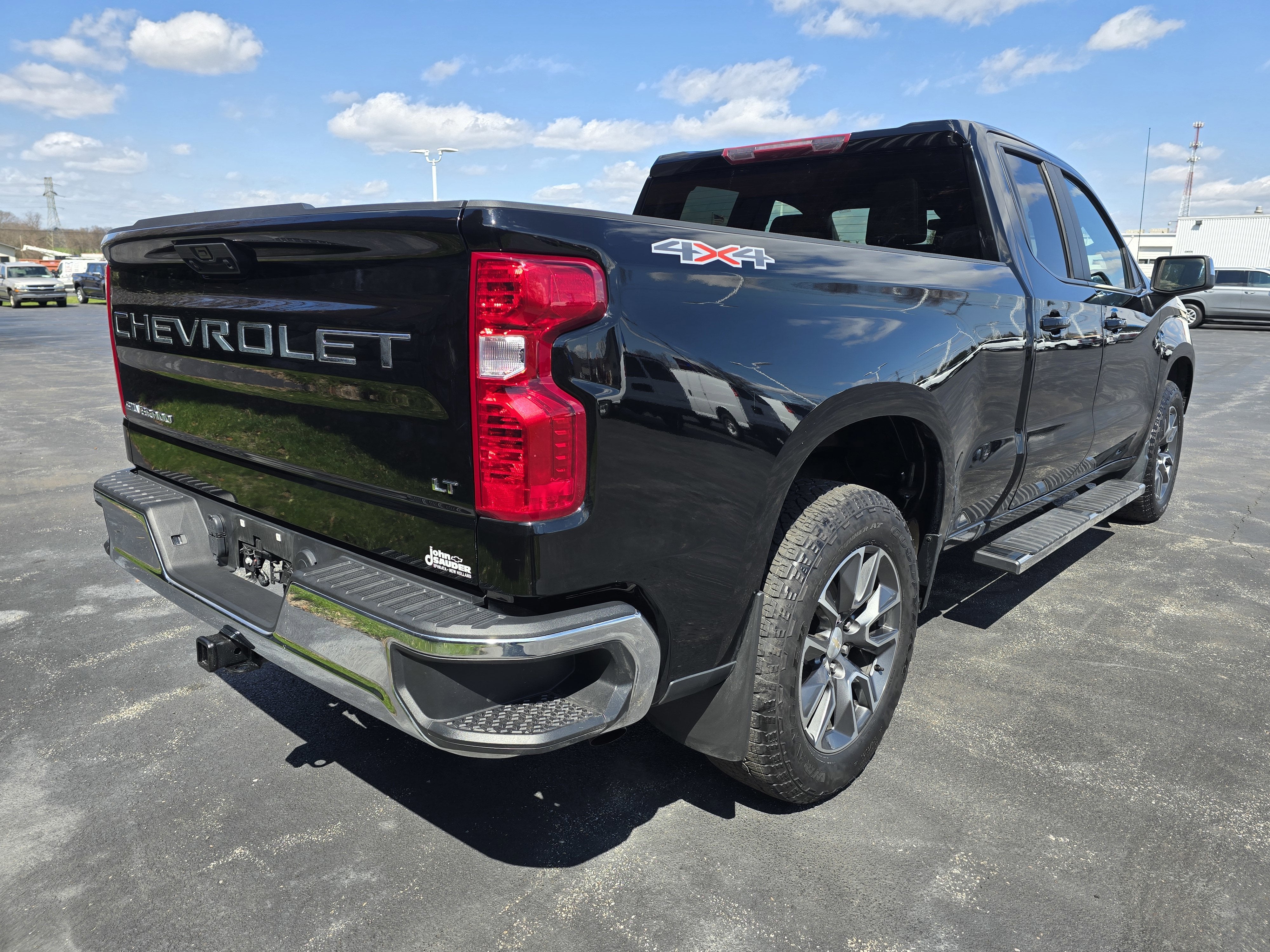 2023 Chevrolet Silverado 1500 LT (2FL)