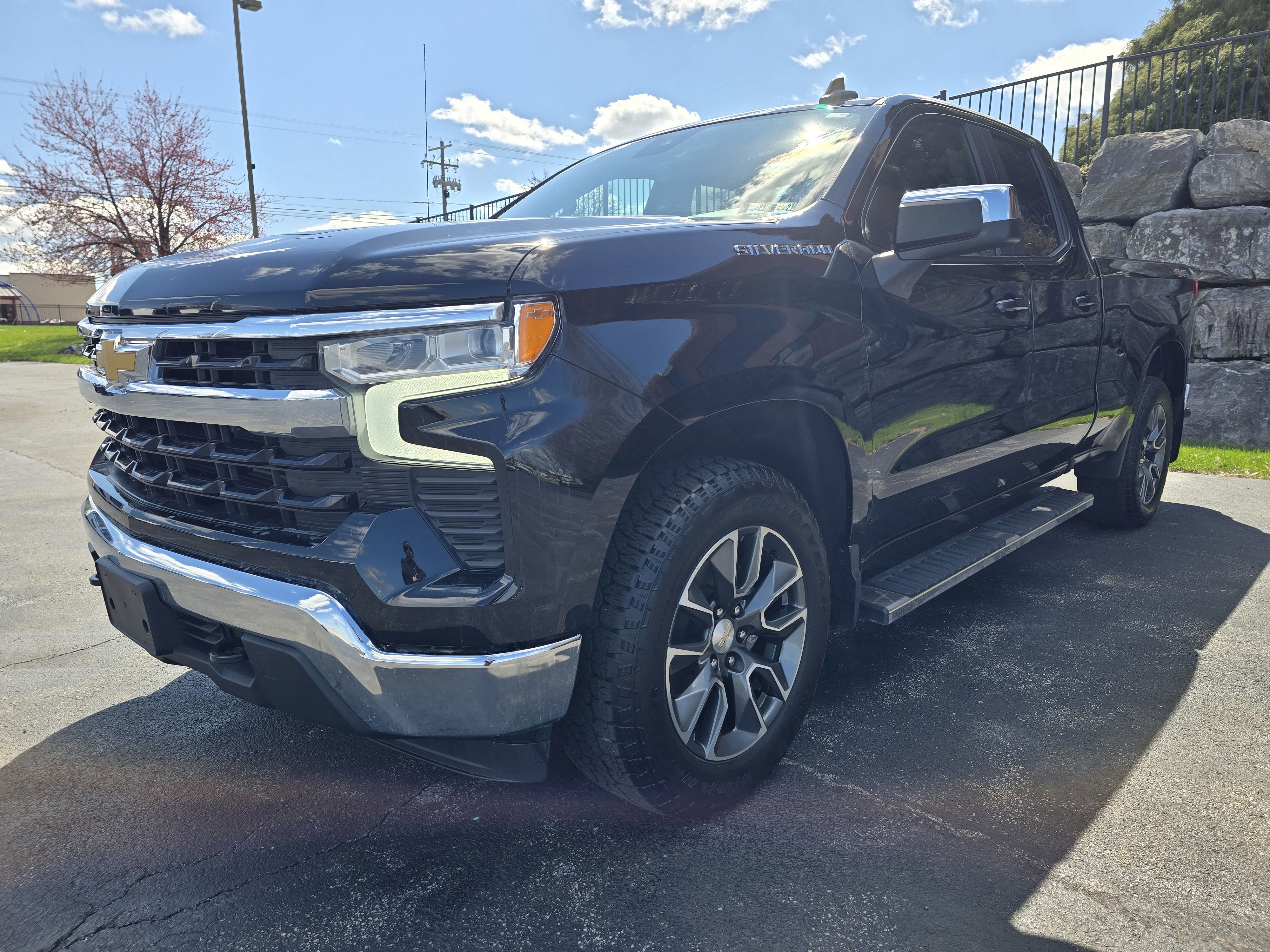 2023 Chevrolet Silverado 1500 LT (2FL)