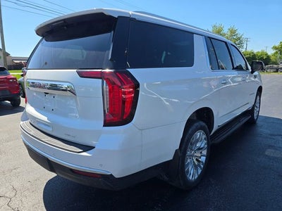 2023 GMC Yukon XL SLT