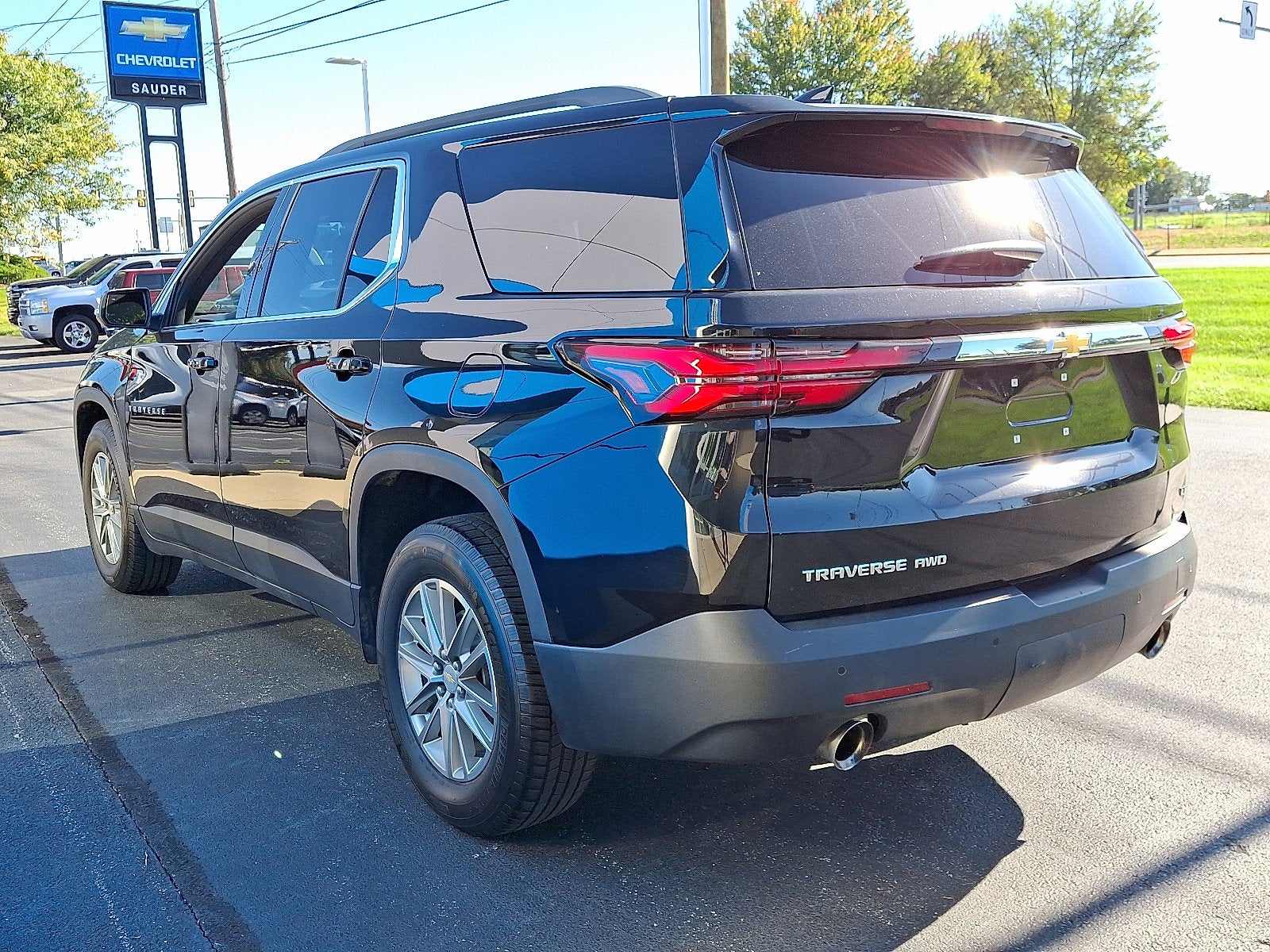 2022 Chevrolet Traverse LT Leather