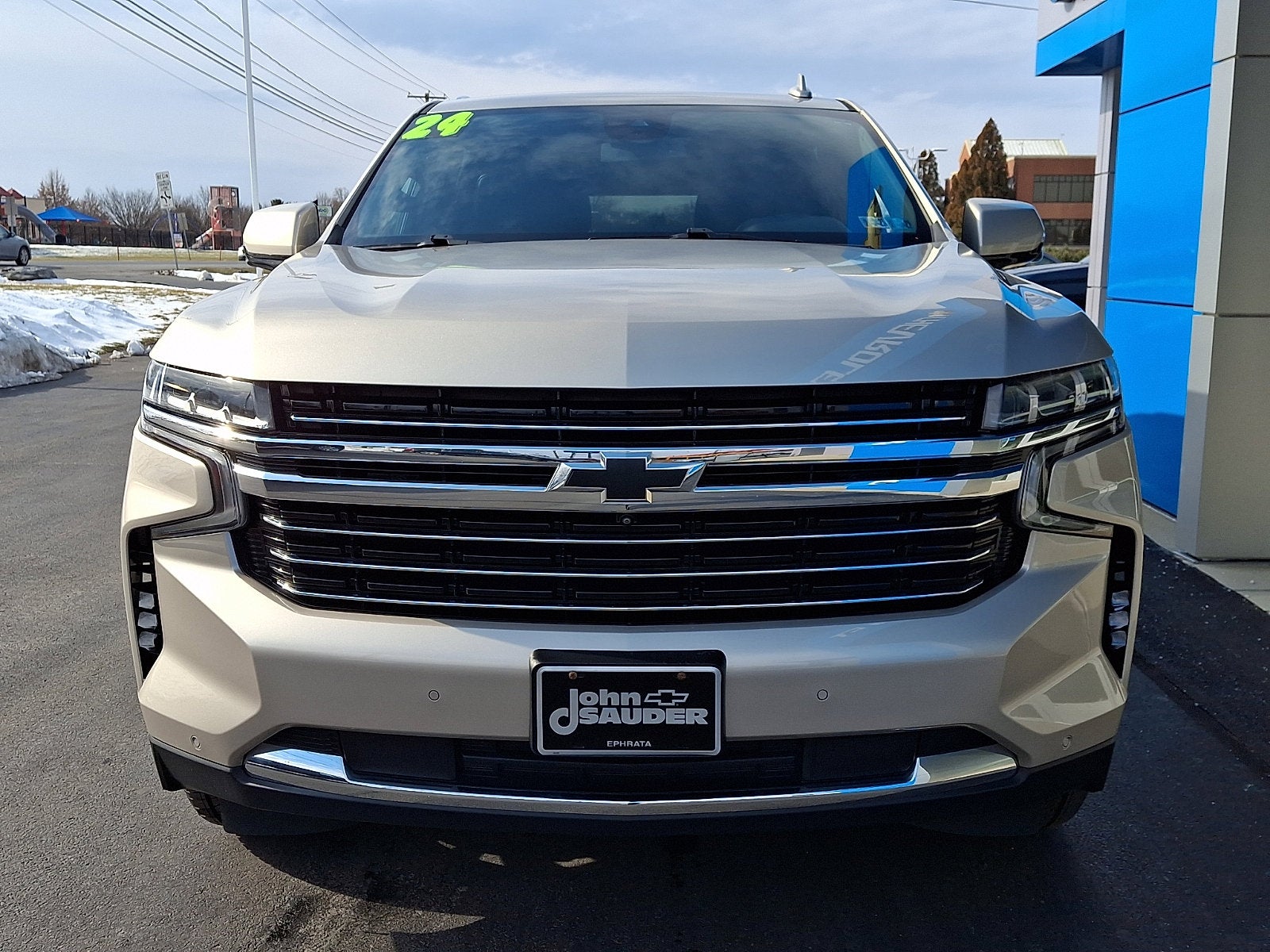 2024 Chevrolet Suburban LT