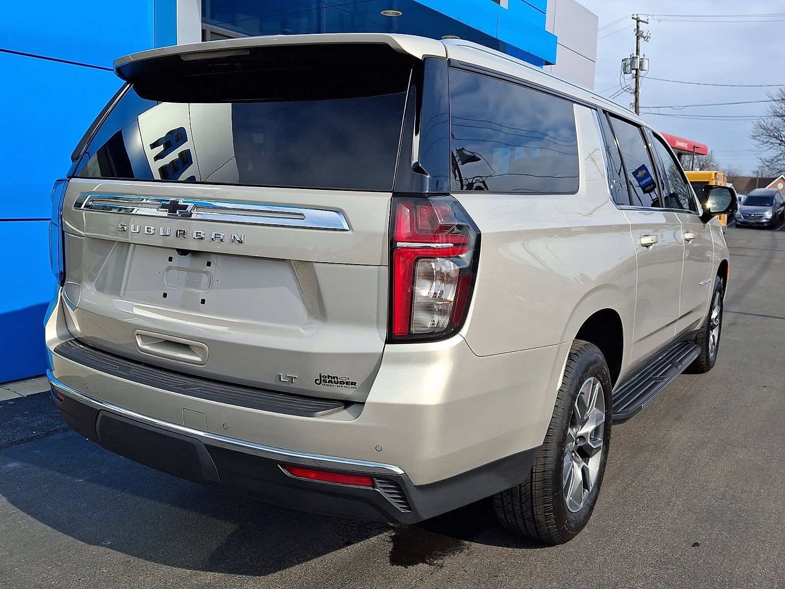 2024 Chevrolet Suburban LT