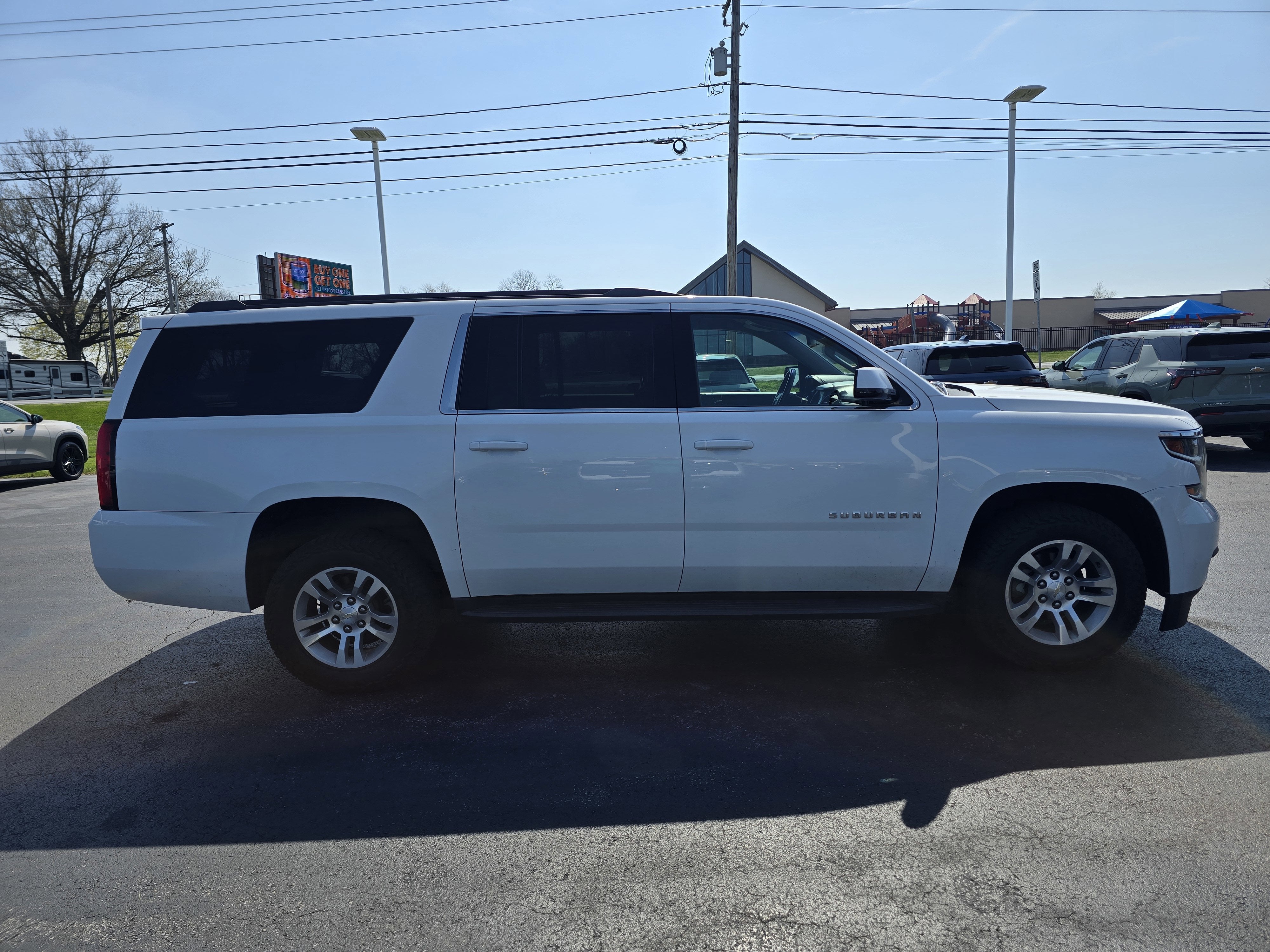 2017 Chevrolet Suburban LS