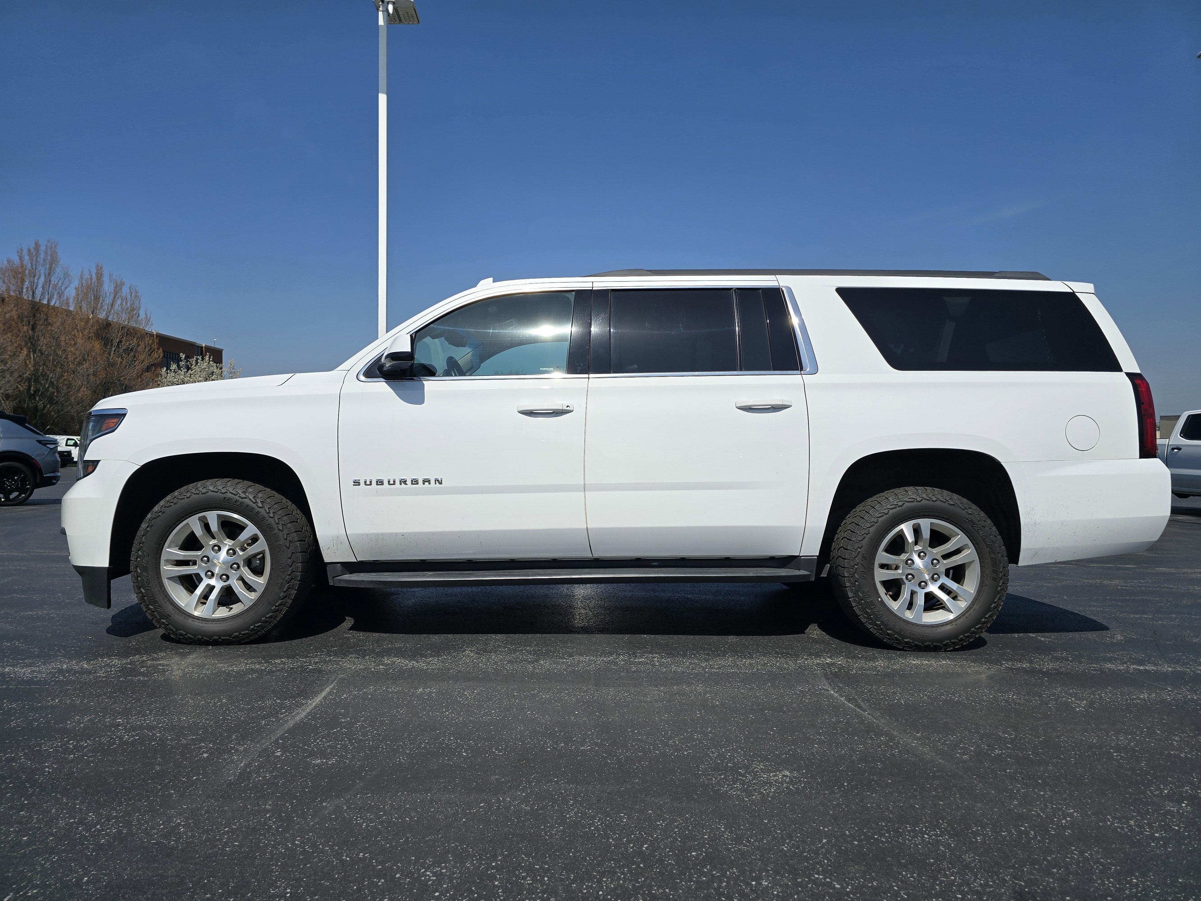 2017 Chevrolet Suburban LS