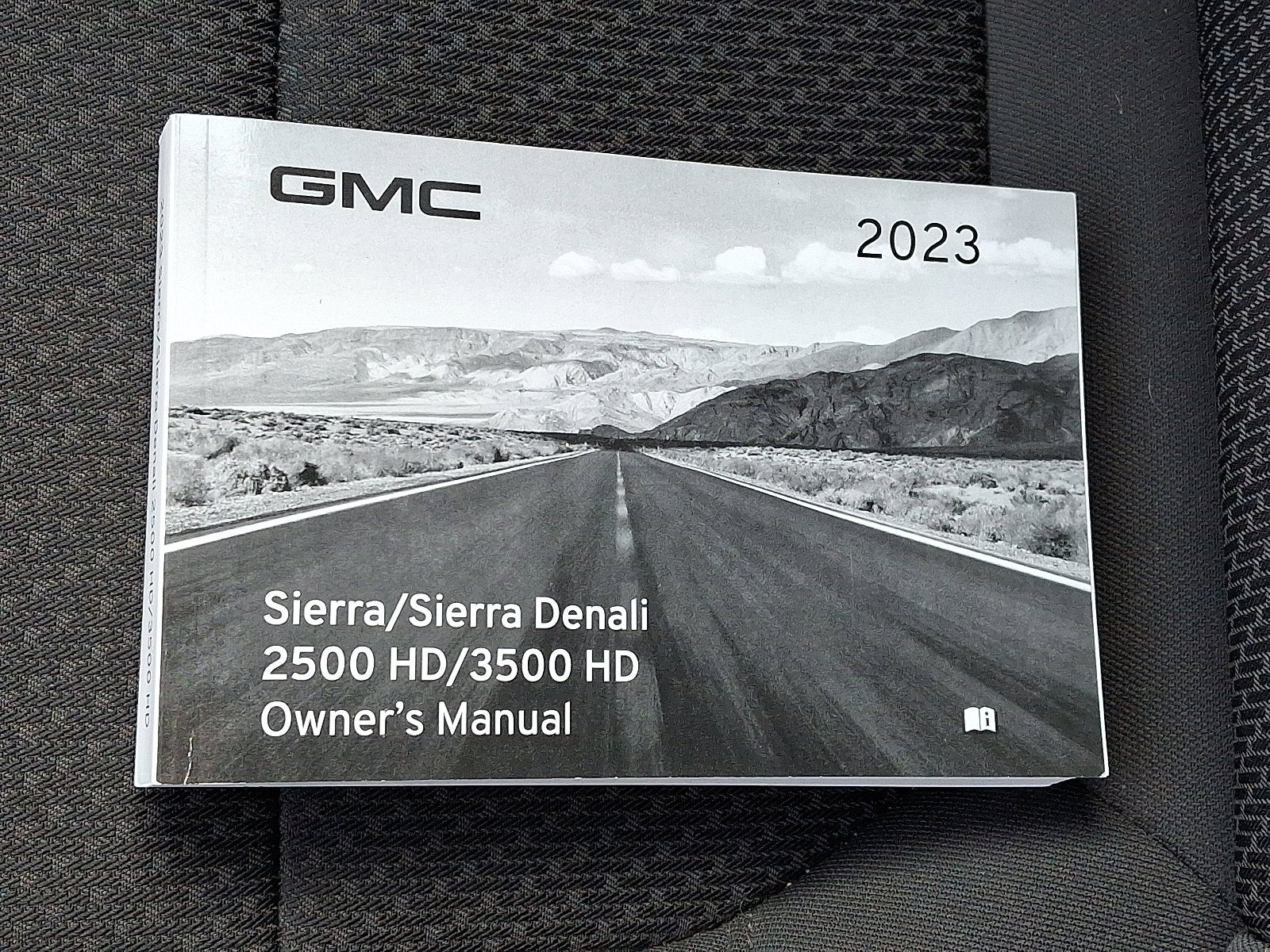 2023 GMC Sierra 2500 HD Pro