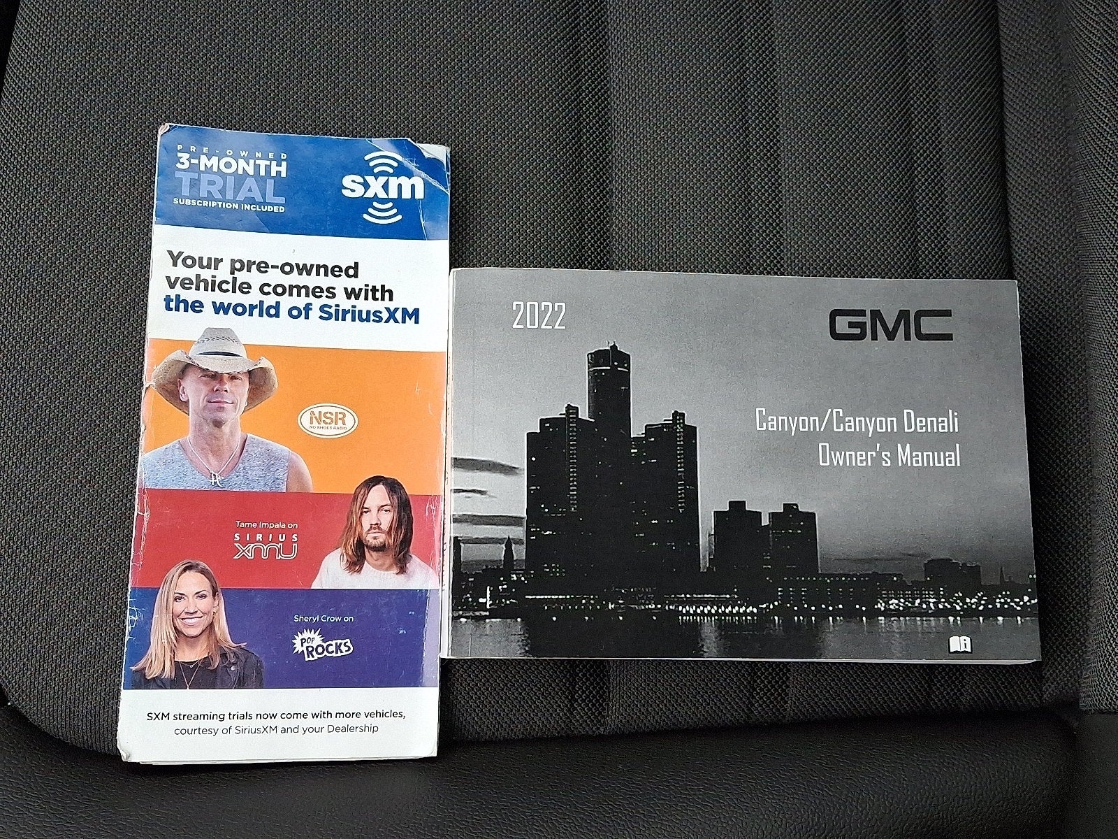 2022 GMC Canyon AT4 - Cloth