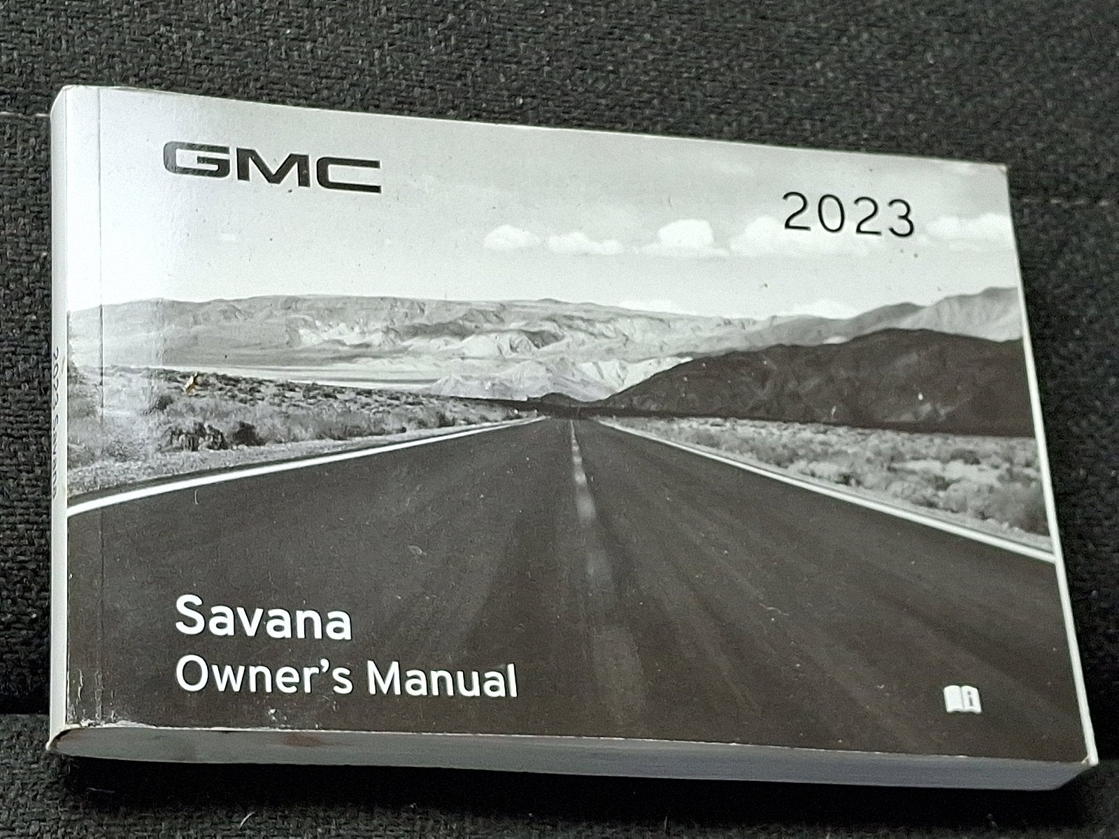 2023 GMC Savana Cargo 2500 Work Van