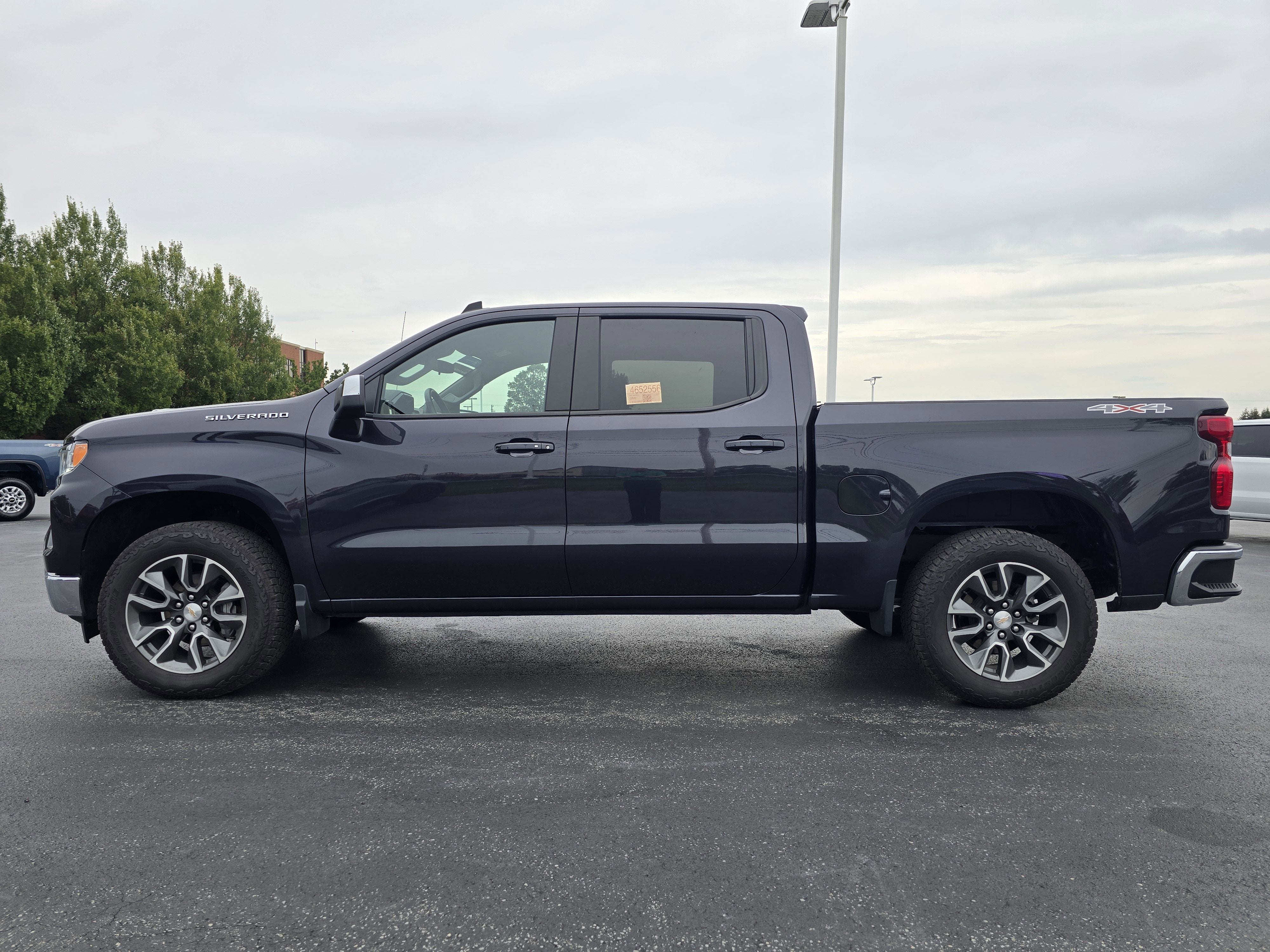 2024 Chevrolet Silverado 1500 LT (2FL)