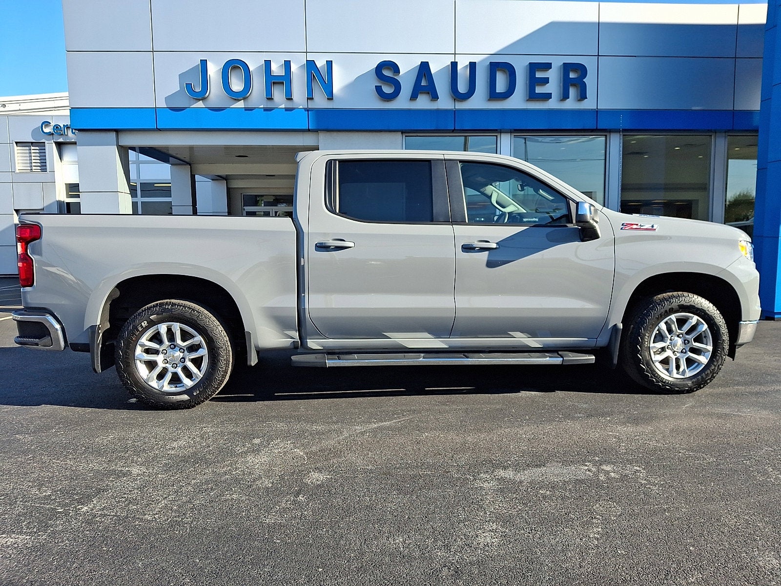 2024 Chevrolet Silverado 1500 LT