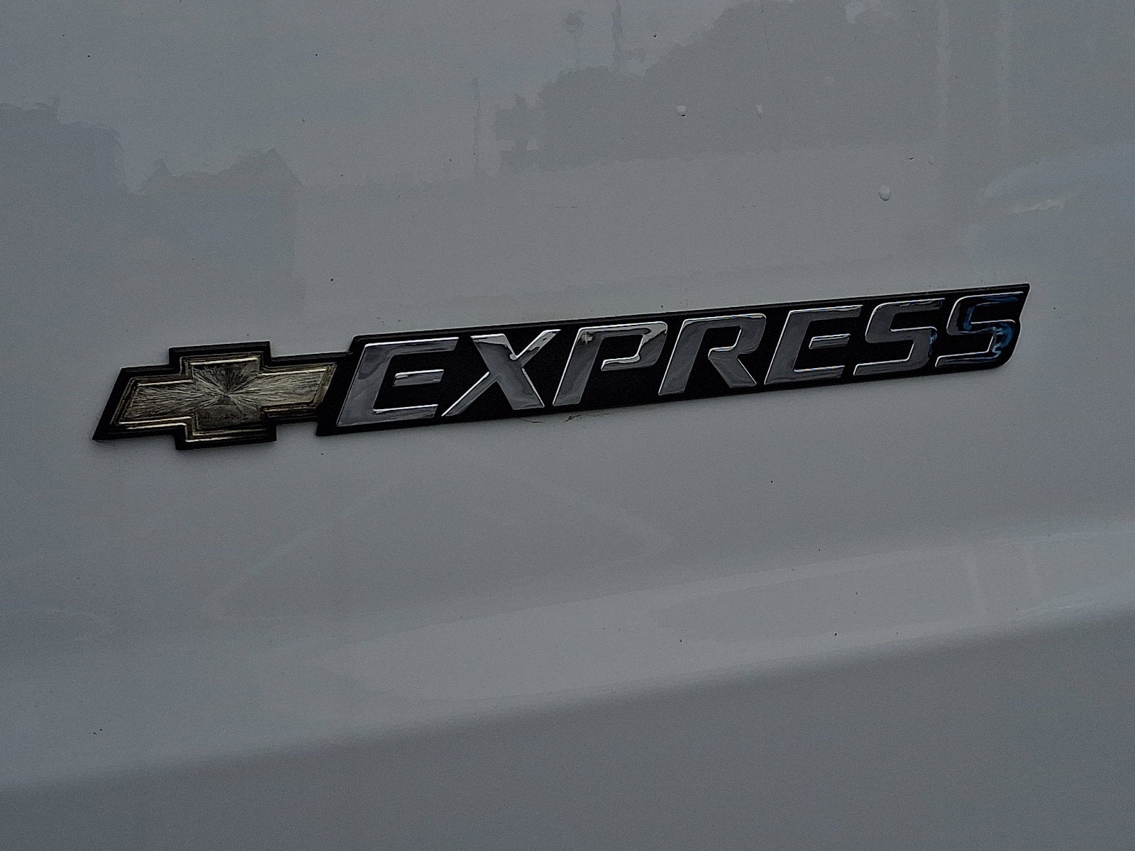2024 Chevrolet Express Cargo 2500 WT
