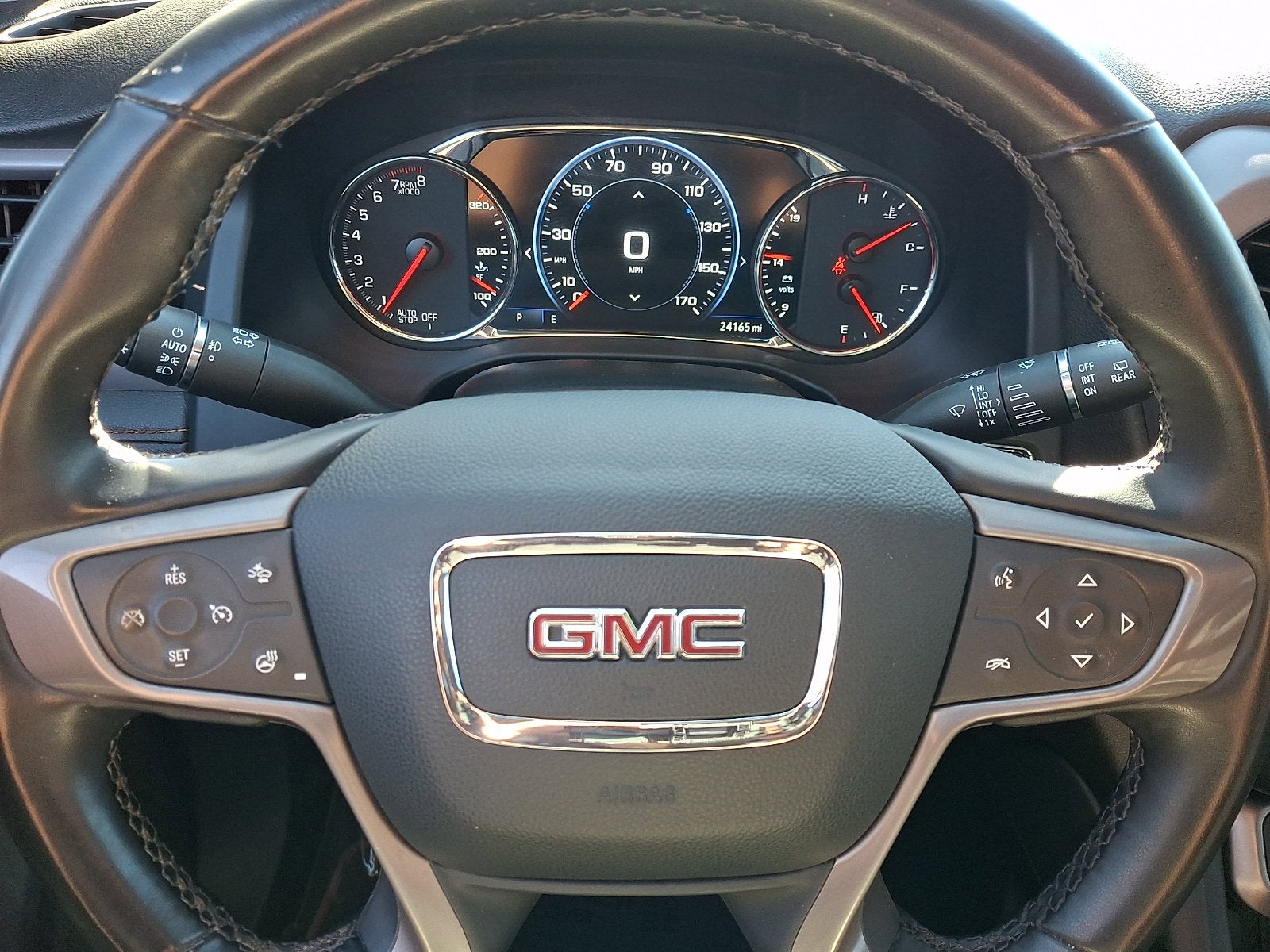 2023 GMC Acadia AT4