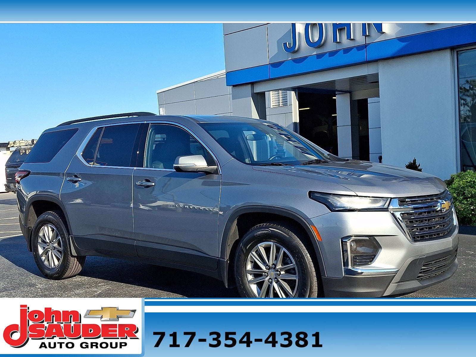 2023 Chevrolet Traverse LT Cloth