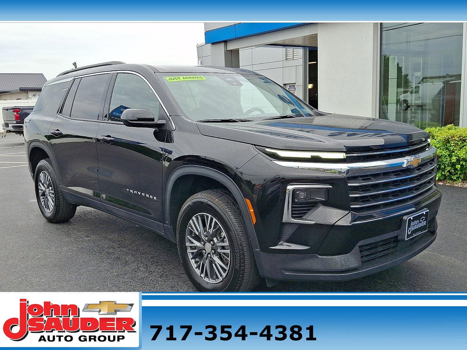 2025 Chevrolet Traverse LT
