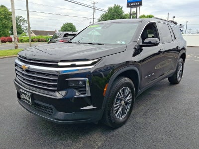 2025 Chevrolet Traverse LT