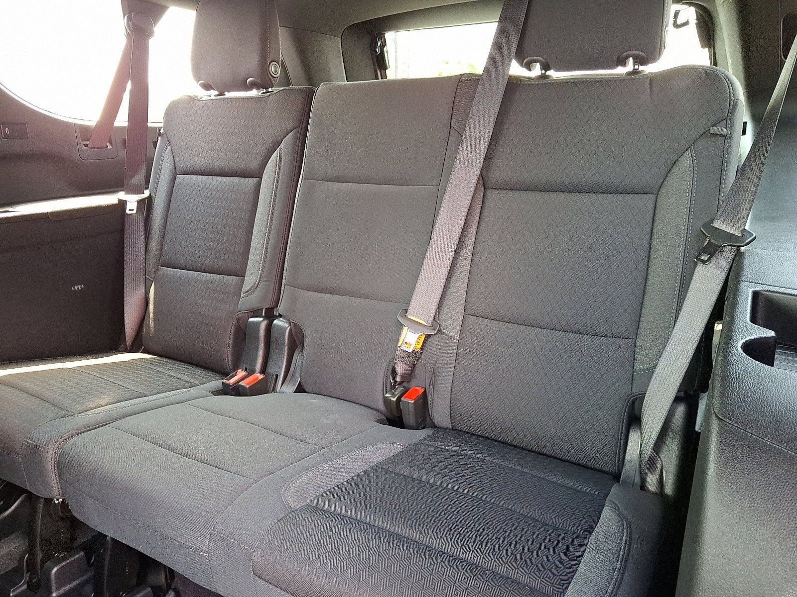 2024 Chevrolet Suburban LS