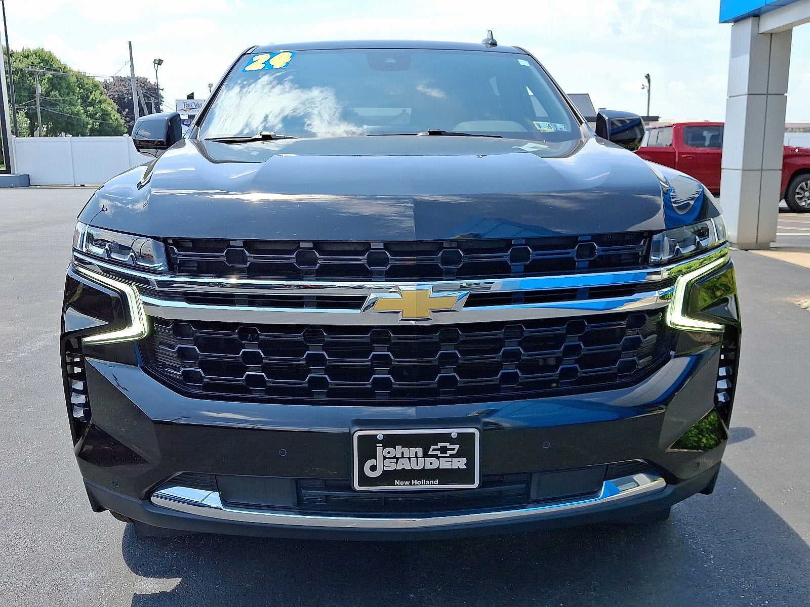 2024 Chevrolet Suburban LS