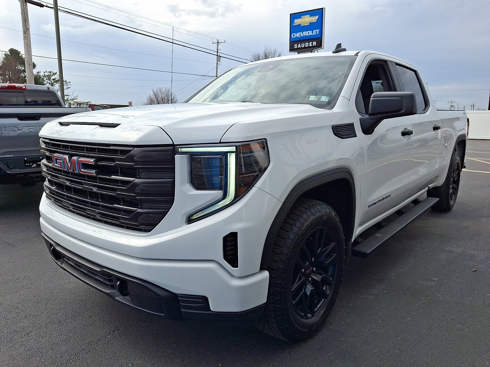 2023 GMC Sierra 1500 Pro