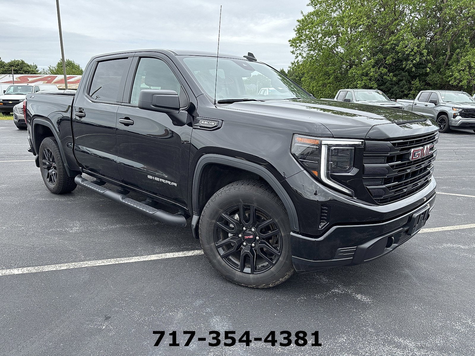 2024 GMC Sierra Pro 4WD Crew Cab Short Box's photo