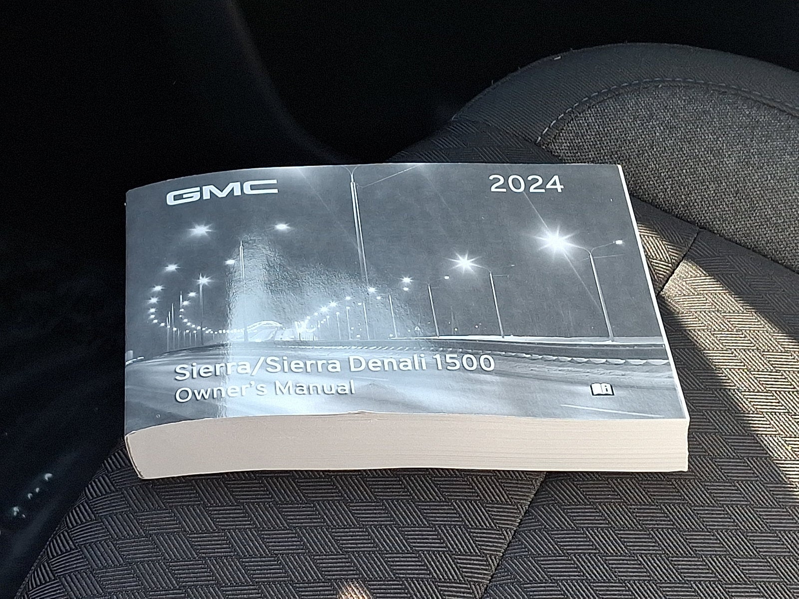 2024 GMC Sierra 1500 Pro