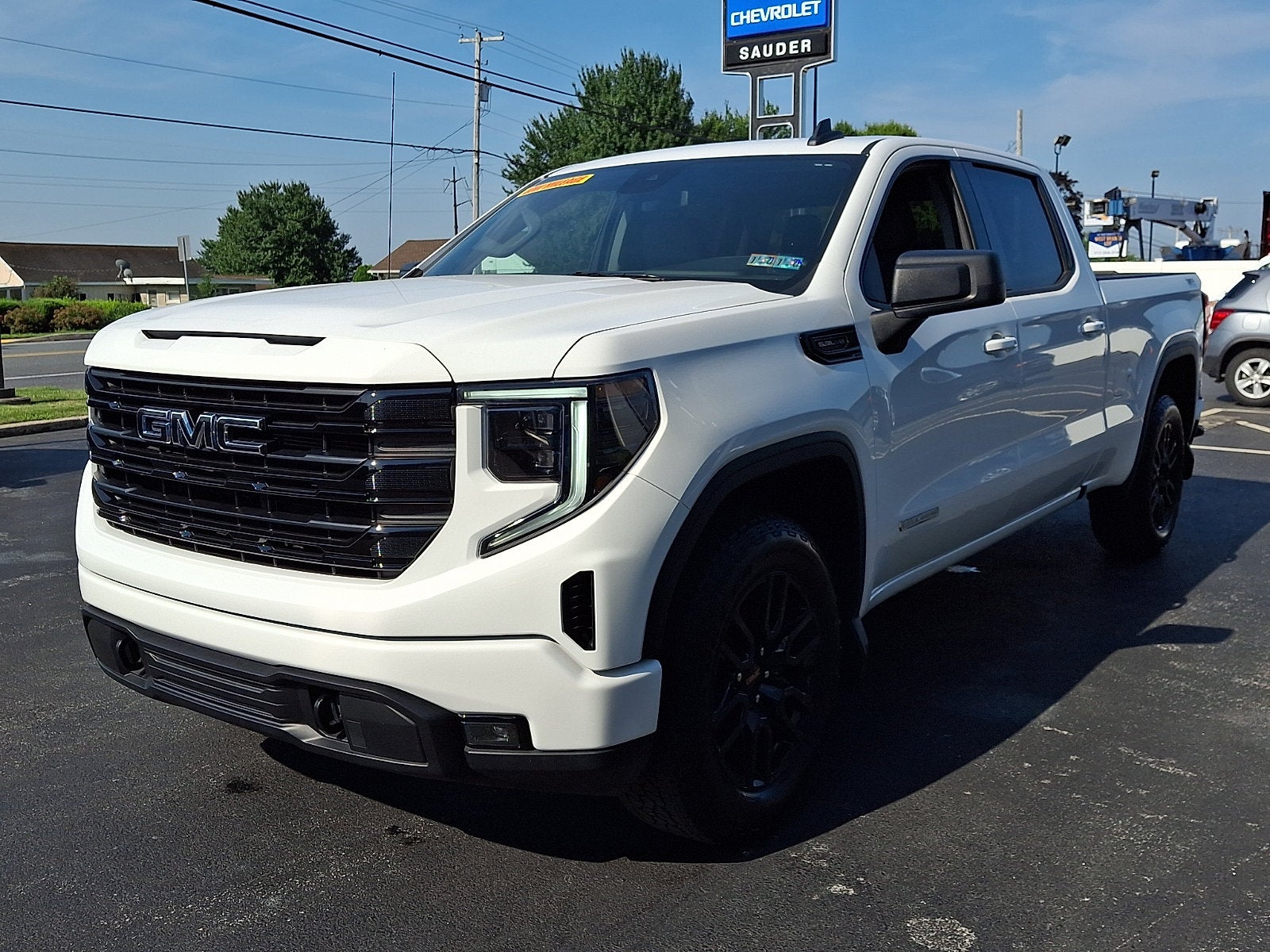 2023 GMC Sierra 1500 Elevation