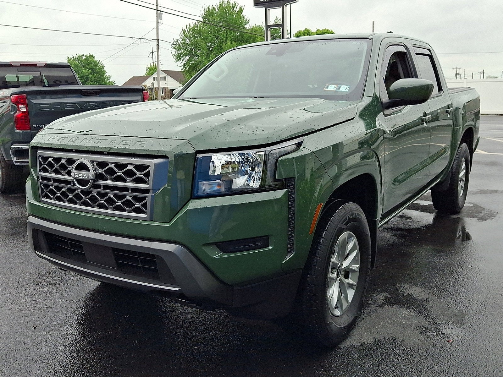 2024 Nissan Frontier SV