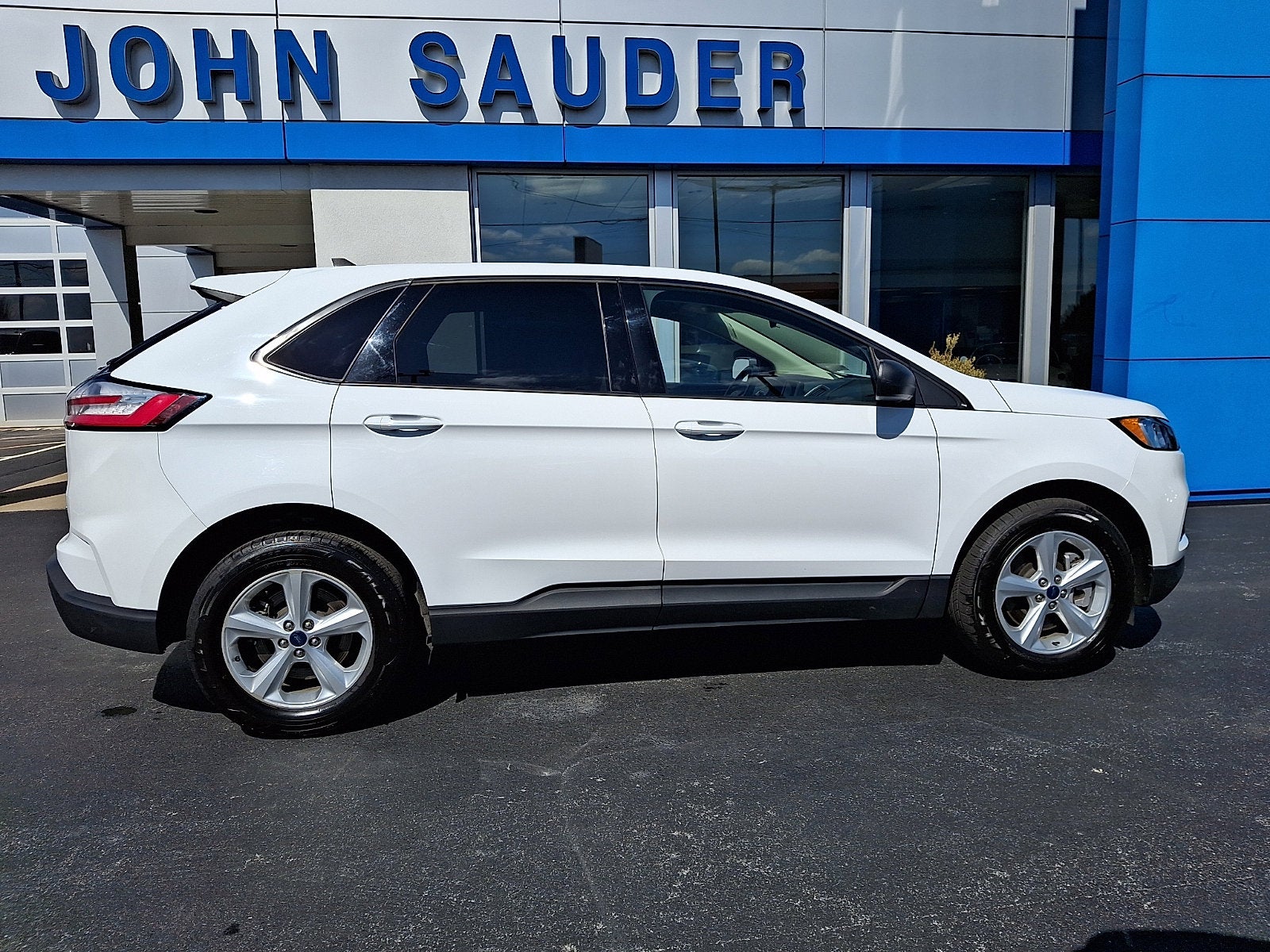 2021 Ford Edge SE