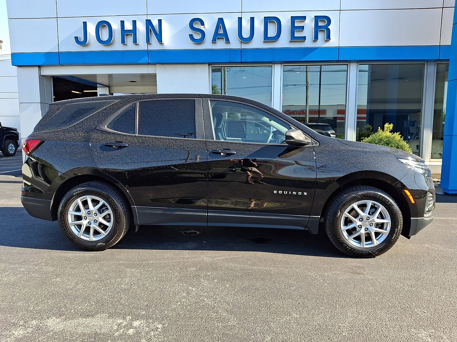 2022 Chevrolet Equinox LS