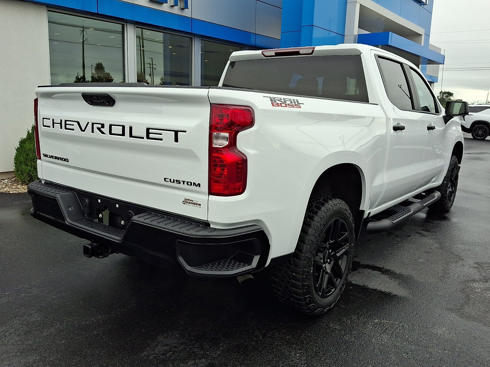 2023 Chevrolet Silverado 1500 Custom Trail Boss
