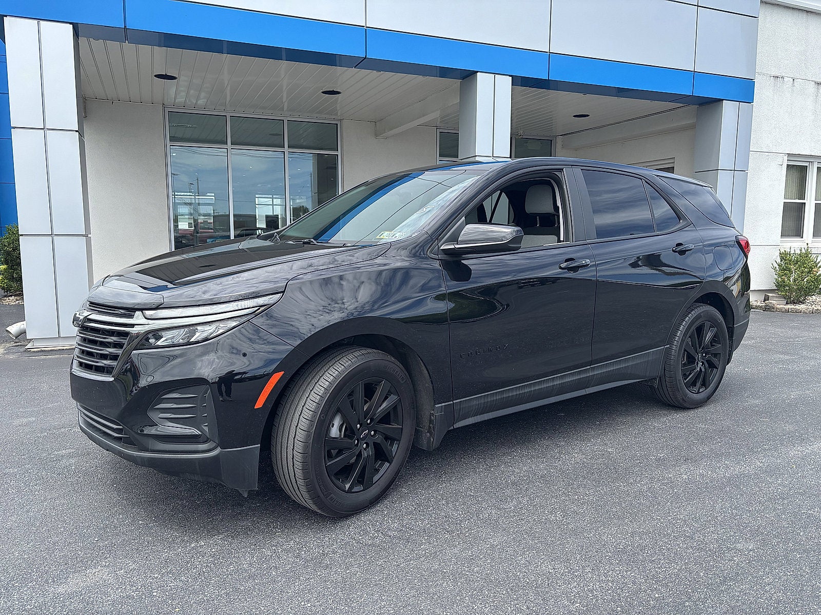 2023 Chevrolet Equinox LS