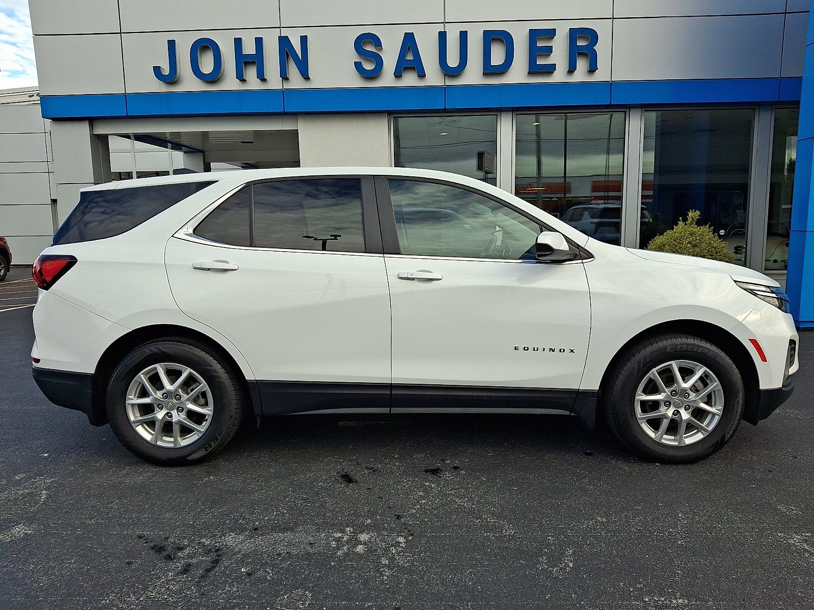 2024 Chevrolet Equinox LT