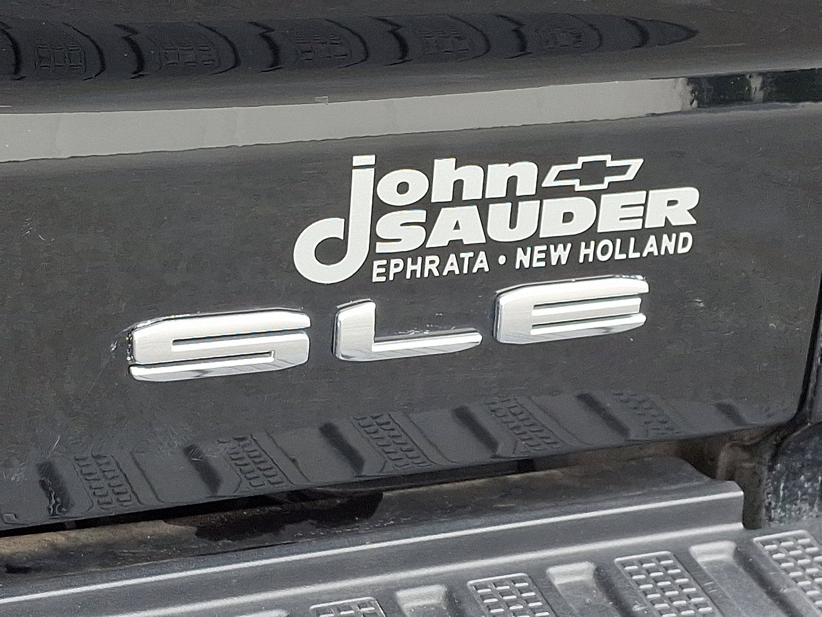 2024 GMC Sierra 1500 SLE