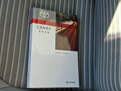 2020 Toyota Camry SE