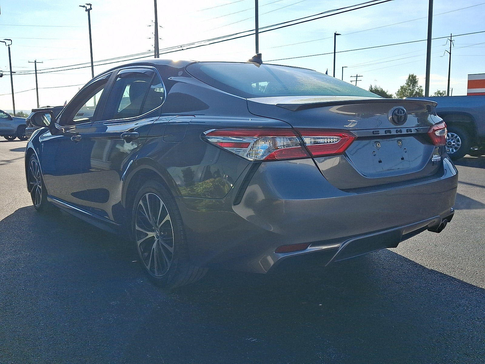 2020 Toyota Camry SE